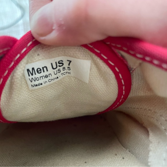 Red Vans Authentic - Picture 5 of 5